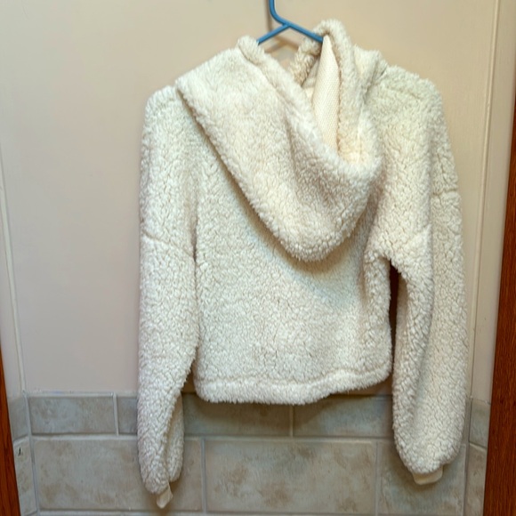 Nordstrom rack by Cotton Emporium size small/crop. Cream color. attached hood. - Picture 2 of 3